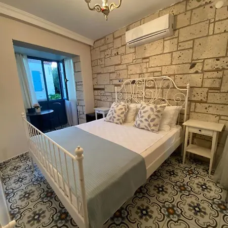 Kerii Alacati Butik Otel 酒店 Ildiri